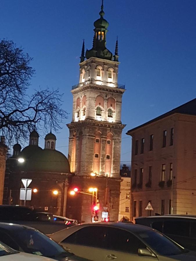 Апартаменти у Шевальє. Лвив Екстериор снимка
